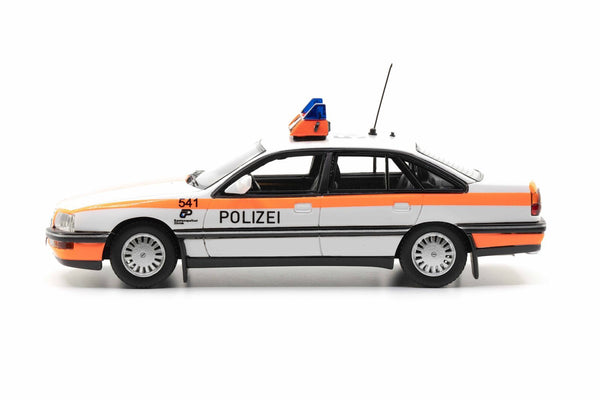 Opel Senator B 3.0i Kantonspolizei Zürich