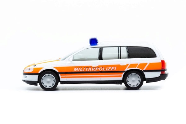 Opel Omega B 2,5 V6i Militärpolizei