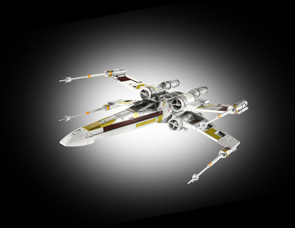 Carson Teva's X-Wing Fighter: The Mandalorian